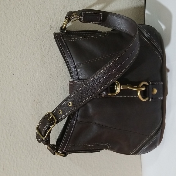 Coach Handbags - Coach Leather Shoulder Bag